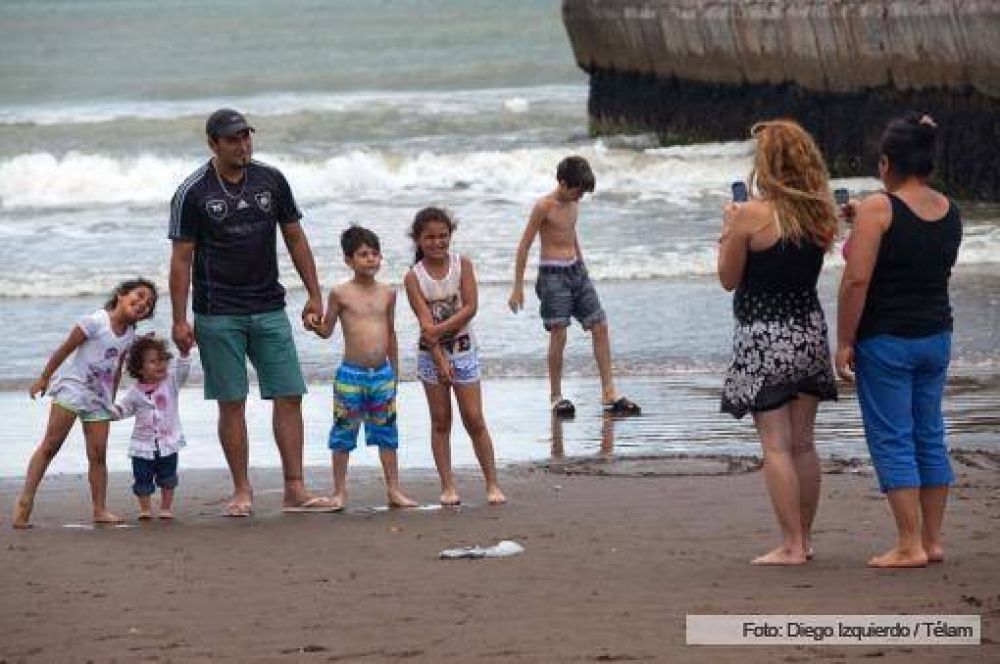 Los turistas gastaron $1.500 millones durante el fin de semana largo