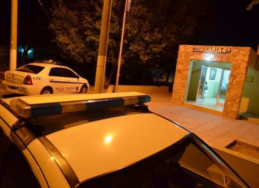 Tras la autopsia, velan los restos de la mujer degollada por su ex pareja