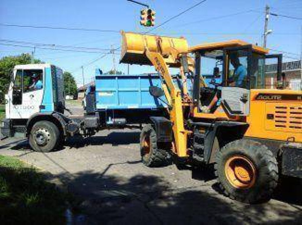 Operativo integral de limpieza y corte de c�sped en Quilmes Oeste