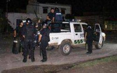 Asaltantes armados atemorizan a madre e hija en su vivienda
