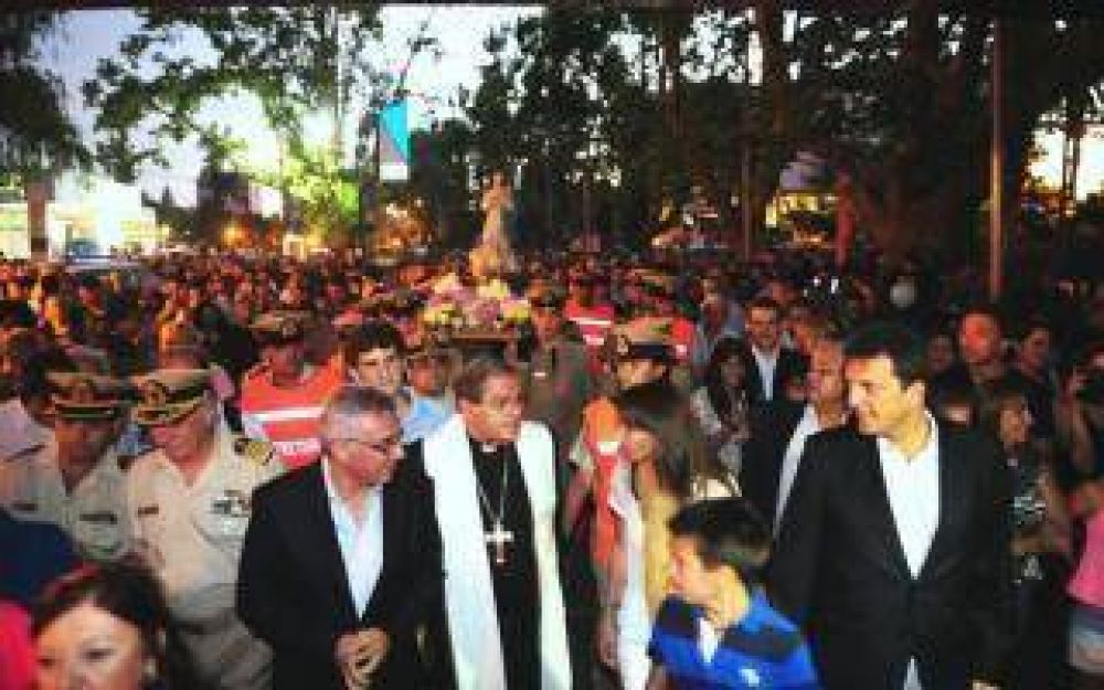 D�a de la Virgen: Carlos Vives y Los Nocheros gratis en Tigre