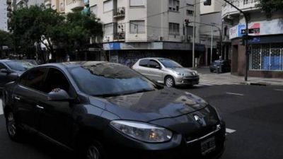 Distracci�n, custodia oficial y misterios en la salud de Florencia Kirchner