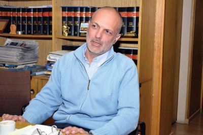 Buzzi: �Chubut necesita candidatos surgidos del di�logo y no l�deres mesi�nicos�