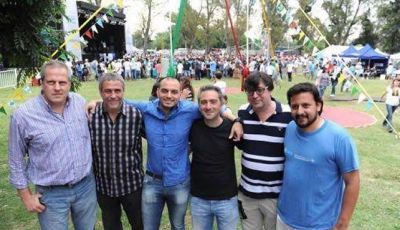 Fines y Progresar: m�s de dos mil j�venes celebraron el cierre del ciclo 2014