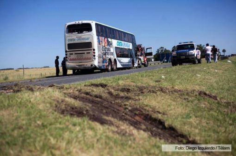 Doce jubilados entrerrianos resultaron heridos al volcar el mnibus que los llevaba a Mar del Plata