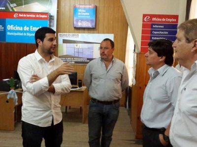 Tras un acuerdo con la Naci�n, Bigand abri� una oficina de empleo