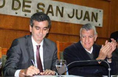 Randazzo trae m�s de $6 millones para escuelas