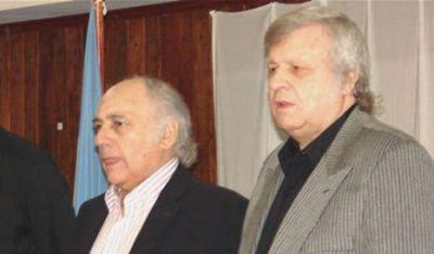 Municipales porte�os acordaron un bono de $2000