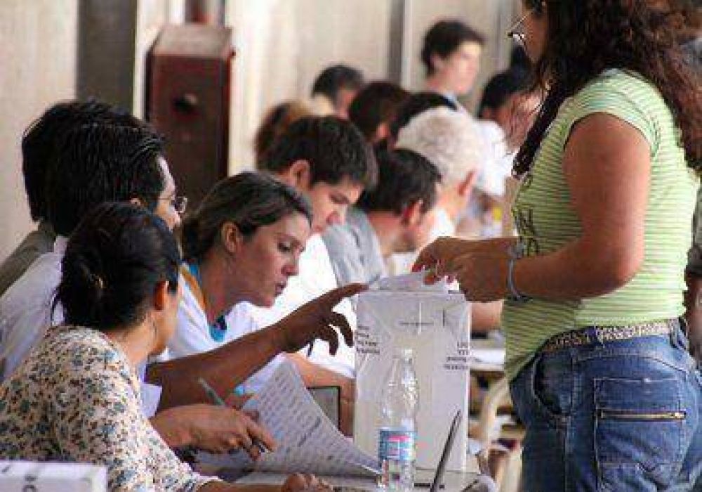 Macri estira la definici�n del calendario electoral