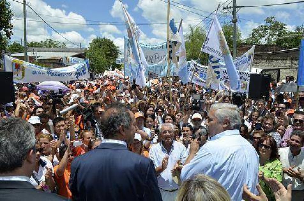 Fabi�n R�os: �con Daniel Scioli vamos por el camino de la industrializaci�n, la generaci�n de empleo y la inclusi�n�