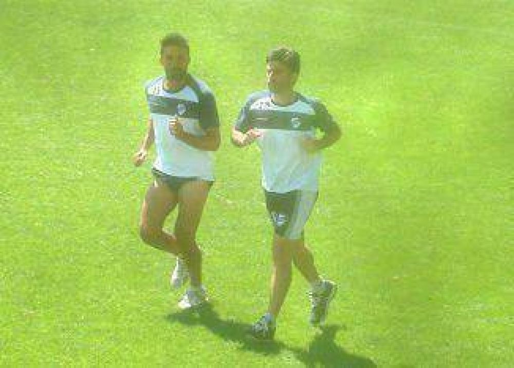 Quilmes hizo f�tbol reducido y el equipo todav�a es una inc�gnita