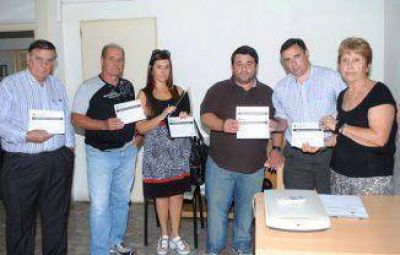 El Municipio otorg� 15 permisos de instalaci�n de carteles en la calle