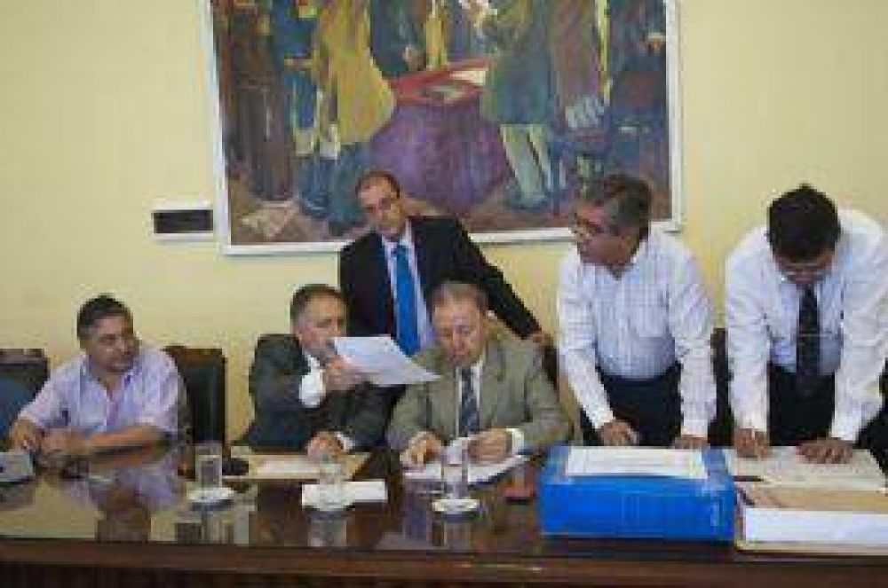 M�s de 27 millones para compra de equipamiento