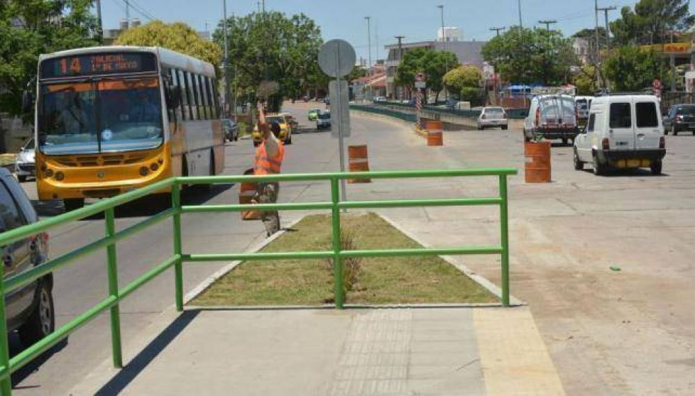 El viernes inauguran el S�lo Bus de Sabattini