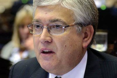 Pais: �No soy candidato ni precandidato a la gobernaci�n�