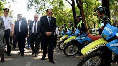 Alperovich en contra del aumento del impuesto al az�car