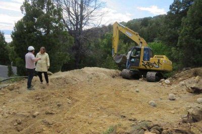 Se inici� la construcci�n del nuevo tanque de agua en Melipal