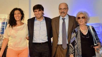 Bossio: �desconf�en de aquellos que cuestionan la reparaci�n de derechos, son los mismos que entregaron a la Argentina�
