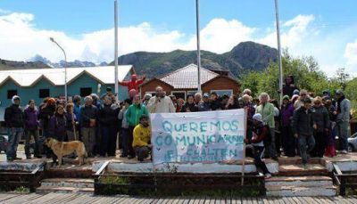 Reclamos en El Chalten por mejoras en el servicio de Internet
