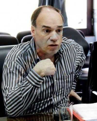�Yo no voy a apoyar a la UCR que lleve como candidato a Sergio Massa�