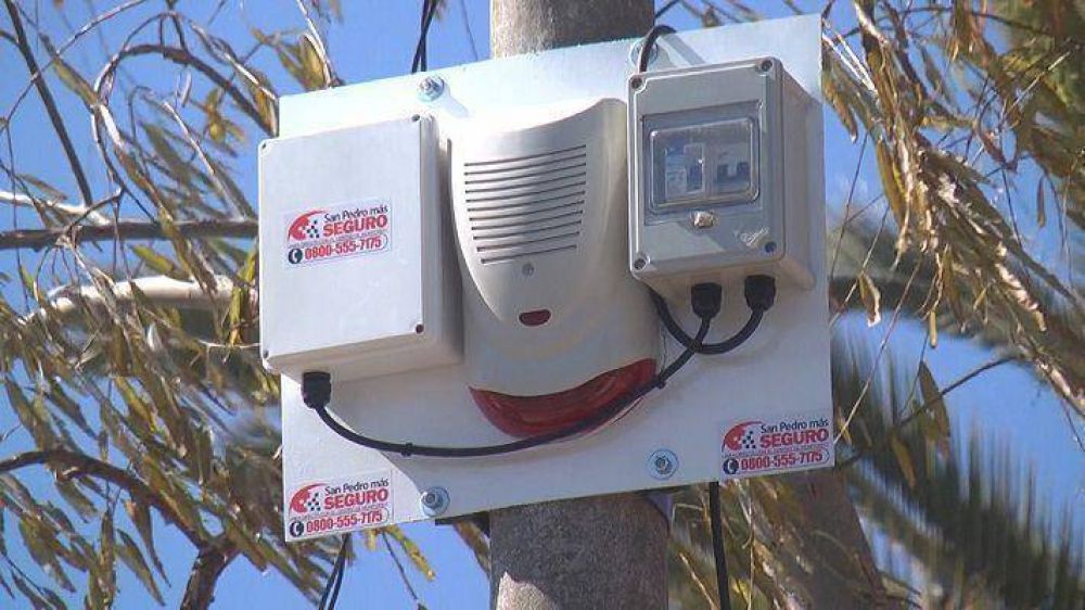 Buscan sumar 220 vecinos para instalar una alarma antip�nico