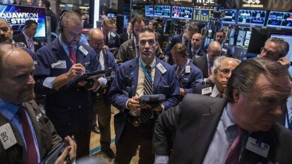 El petr�leo, China y la crisis griega arrastran las Bolsas a la baja