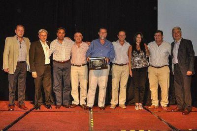 El Nuevo Banco de Entre R�os premiado por la red link