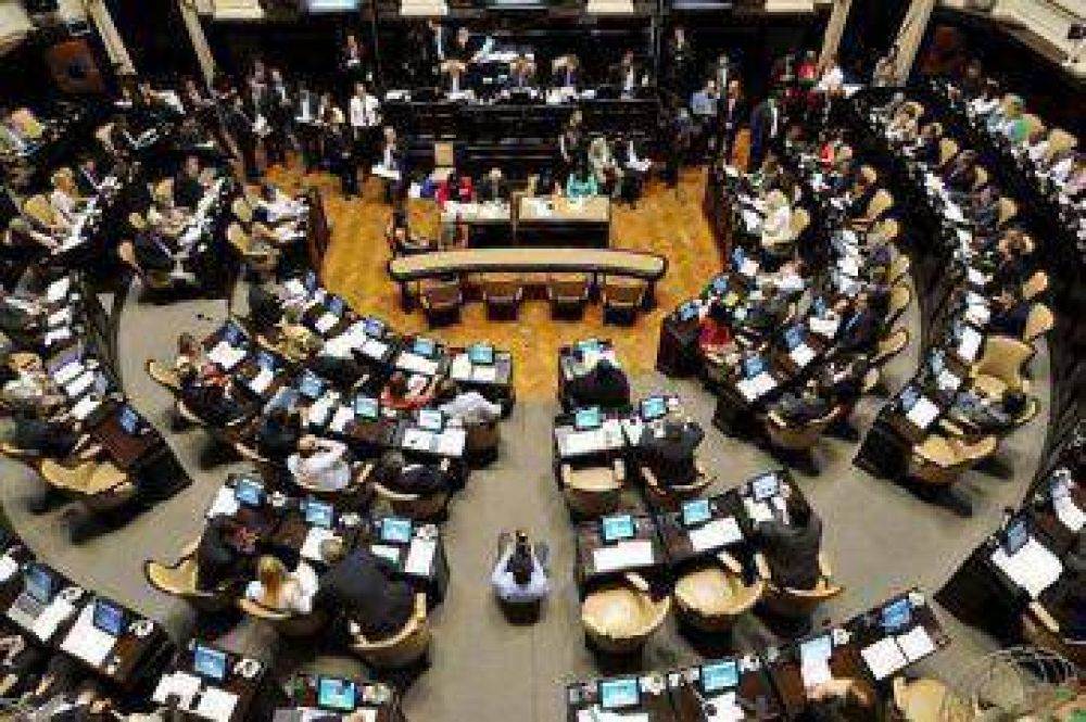 UCR cambi� Inmobiliario rural por salarios