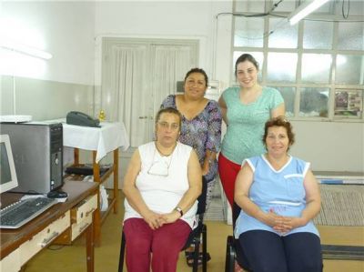 Cumpli� un a�o la cooperativa textil Bol�var Crece