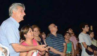  Tras el pavimento, lleg� la luz