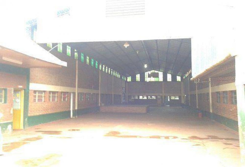 Indignaci�n en la Escuela 200