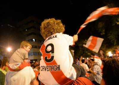 En im�genes: Mendoza tambi�n festej� el triunfo de River