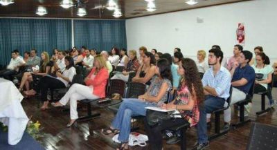 Especialistas abordaron la violencia de g�nero