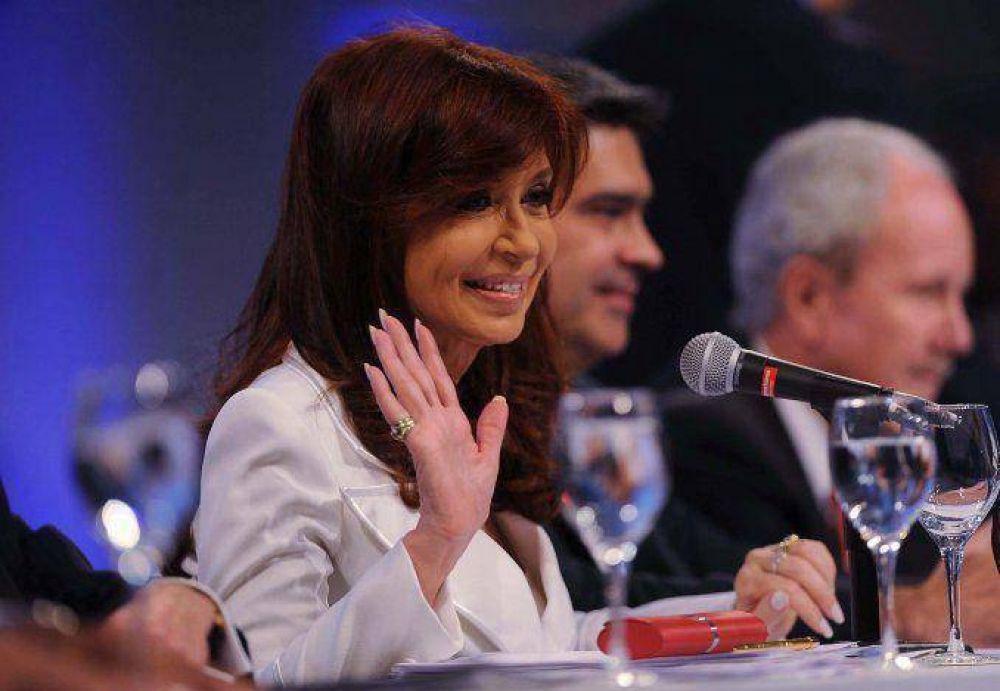 Funcionarios y legisladores opinaron sobre la gestin de CFK