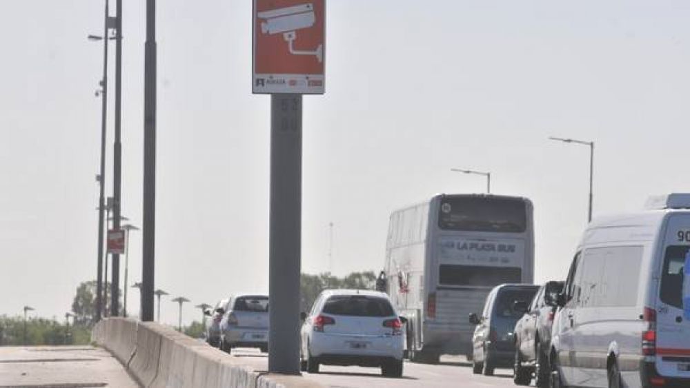 Las cmaras de la Autopista La Plata detectarn deudores de patentes