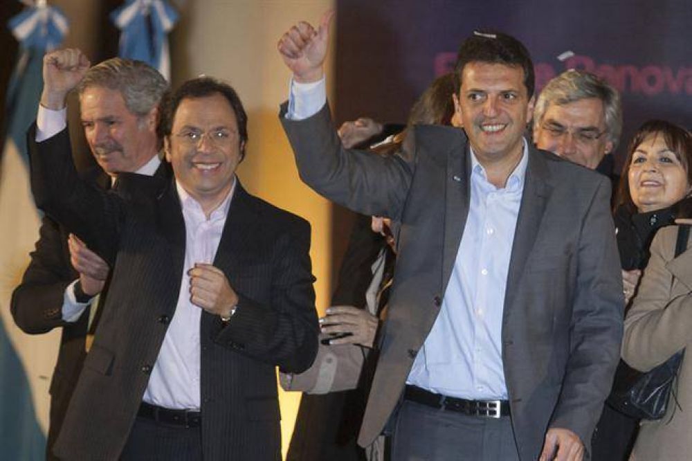 Giustozzi lanz� su precandidatura a Gobernador con la bendici�n de Massa