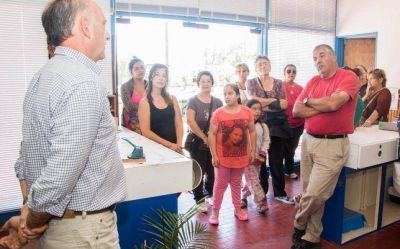 La repuesta a la escases del agua; una decisi�n pol�tica y el resorte econ�mico