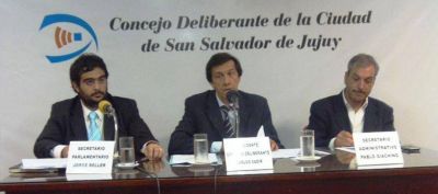 TOM� ESTADO PARLAMENTARIO EL PRESUPUESTO MUNICIPAL 2015	