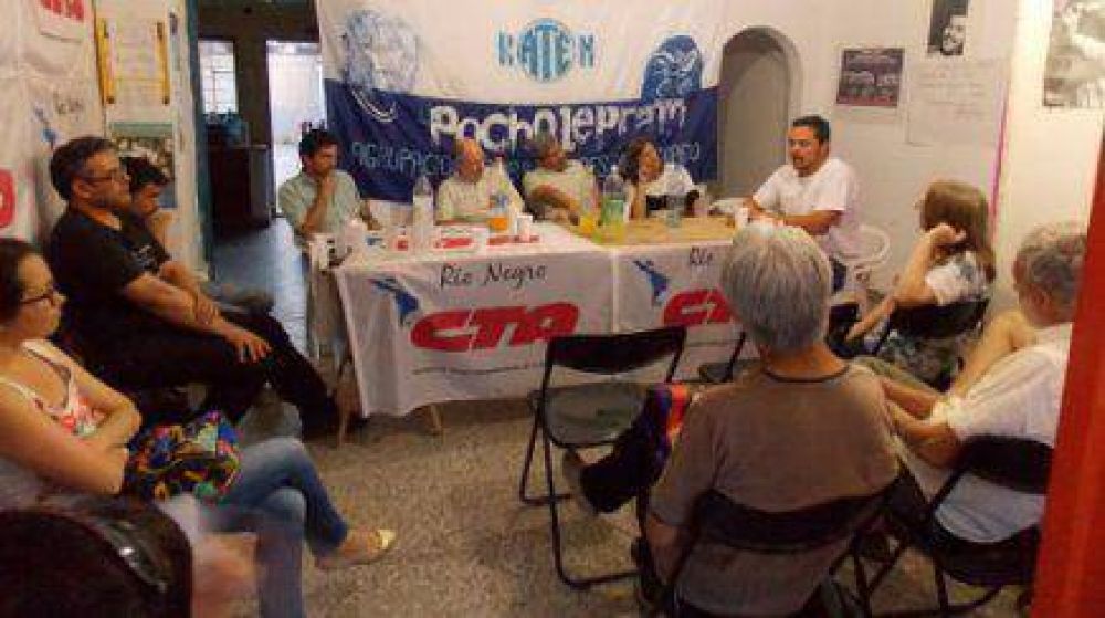 Agrupaciones kirchneristas desaf�an a Pichetto en las PASO