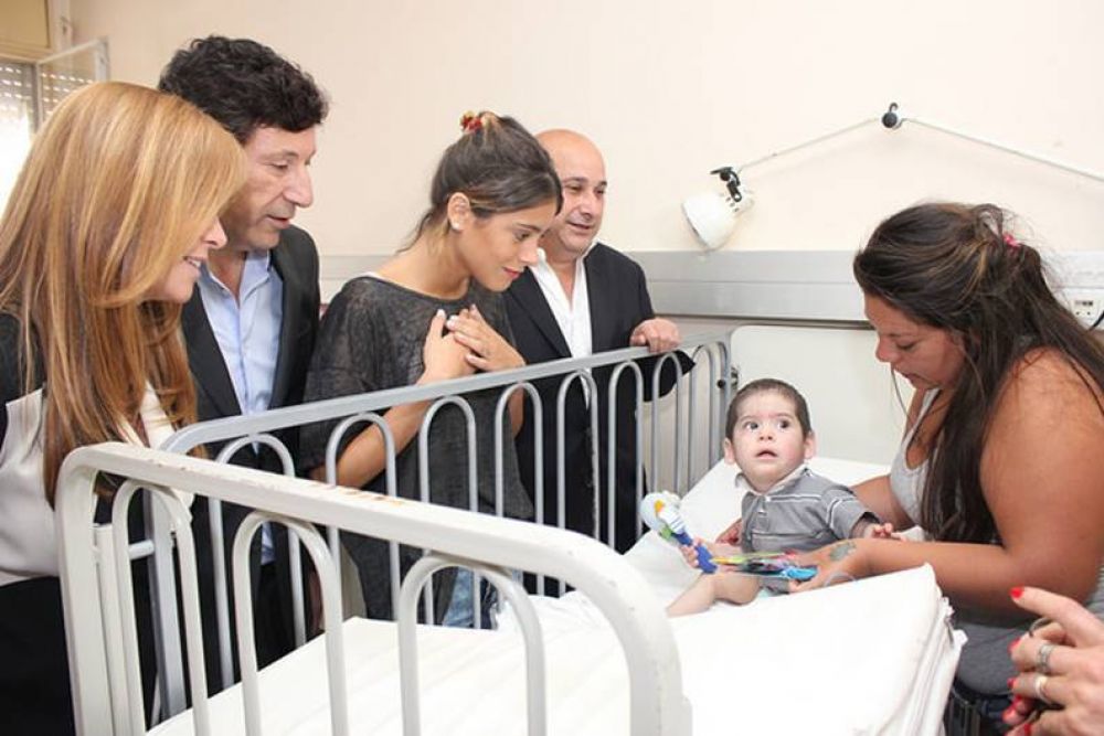 Martina Stoessel es la flamante madrina del Hospital Materno Infantil de San Isidro  
