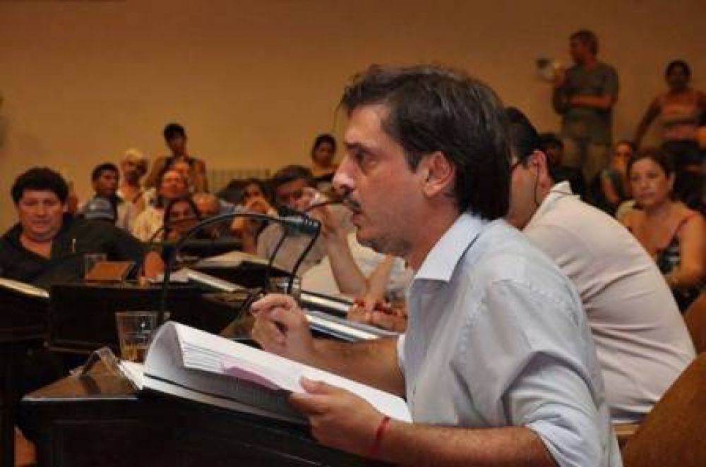 Renunci� a su banca el concejal Gustavo Piantino del FPV de Tigre 