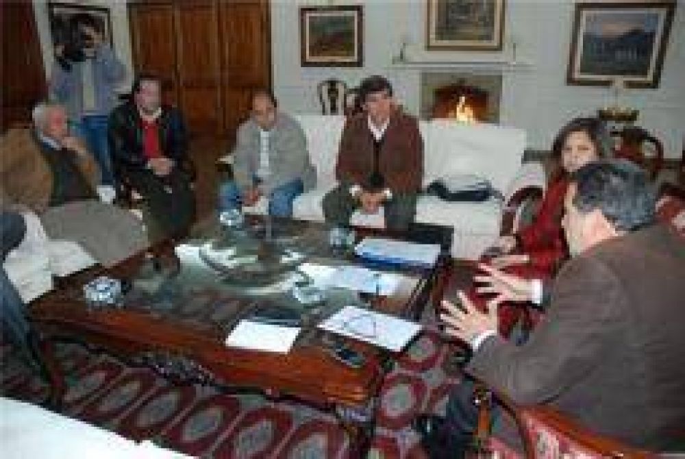Construir�n viviendas para la Cooperativa de Empleados Municipales