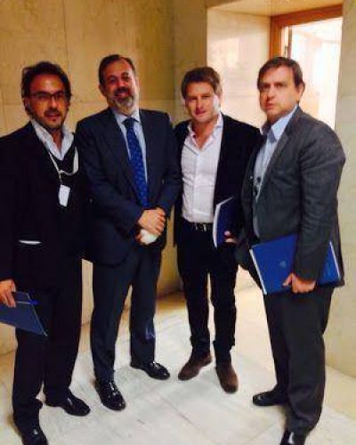 Alex Campbell viaj� a Europa junto a la Fundaci�n Konrad Adenauer