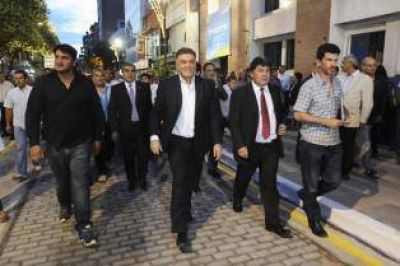 �El desempleo nos golpea y es algo que duele�, dijo Amaya