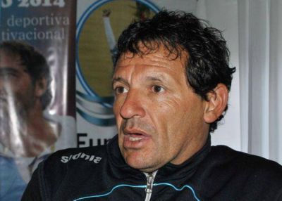Juan Curuchet encabezar� homenaje al maestro Italo Grassi