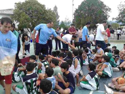 Los m�s chicos de la zona sur disfrutaron con Salta Basket 