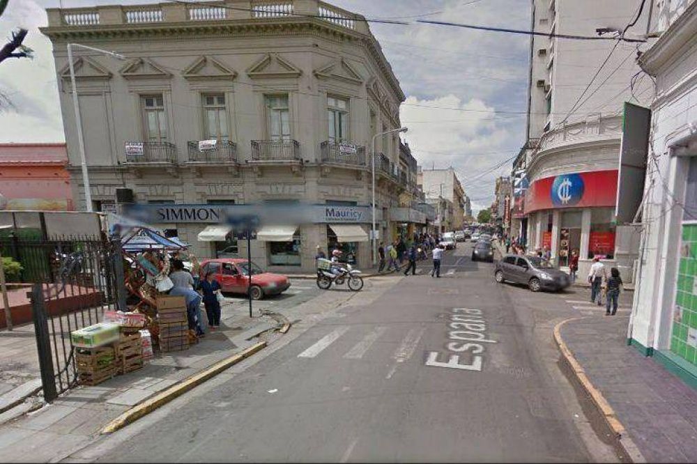 Ma�ana habr� corte de tr�nsito por reconstrucci�n de una boca-calle en el centro de Paran�