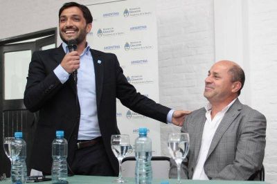 Mussi sigue caminando la Provincia de cara al 2015