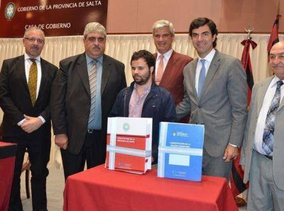 Salta es la primera provincia en tener su Constituci�n en sistema braille.