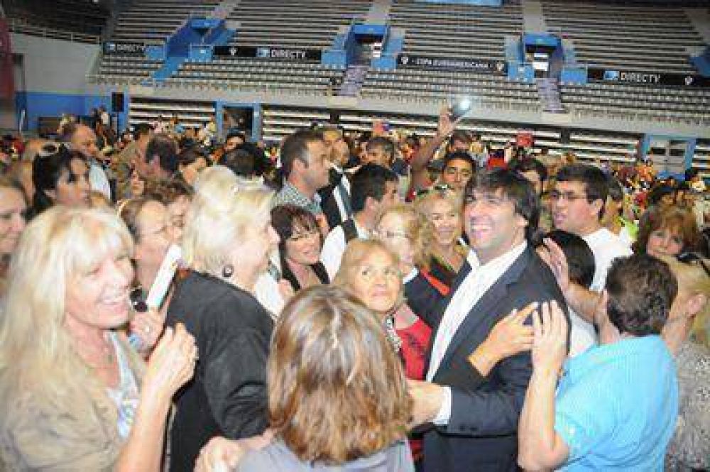 Bossio entreg� jubilaciones y destac� los avances del programa Procrear